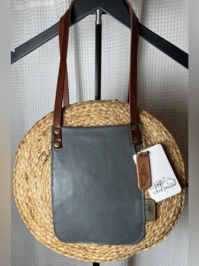 Strey Designs Wicker and leather Circle Bag purse limited edition NWT